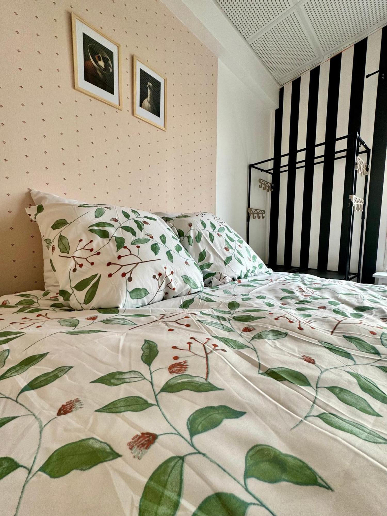 Appartement Lumineux Et Renove Pres De Montmartre "Amelie" Париж Екстериор снимка