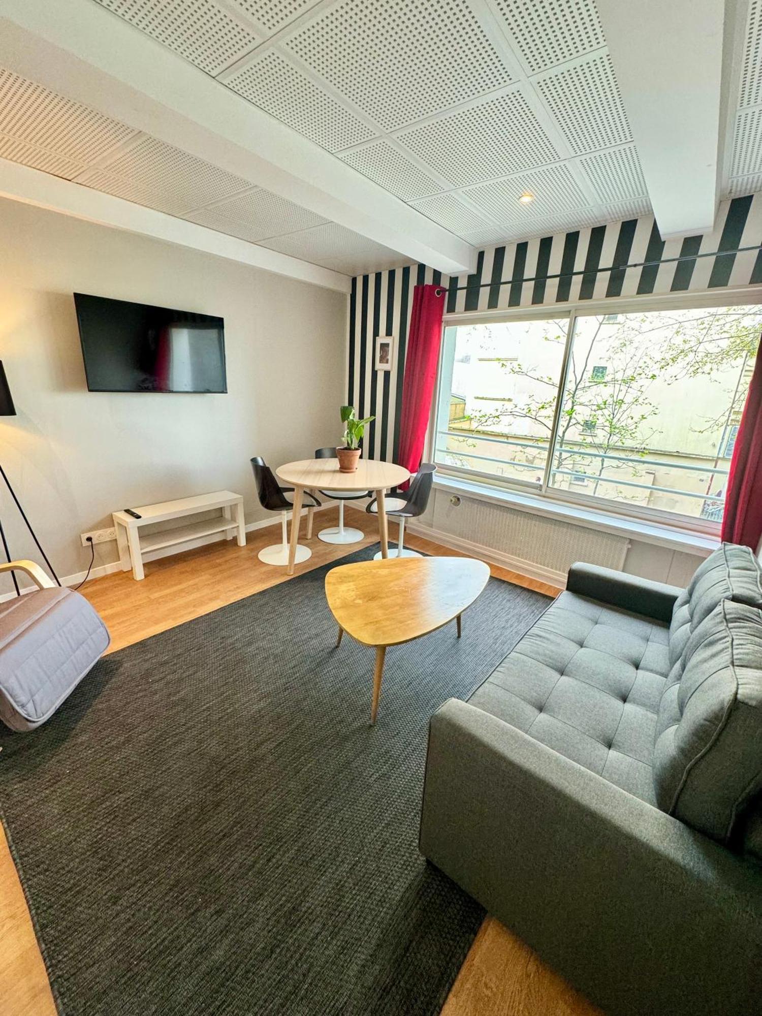 Appartement Lumineux Et Renove Pres De Montmartre "Amelie" Париж Екстериор снимка
